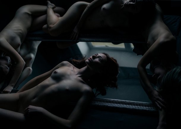 Arte, sedução e beleza nas fotografias com mulheres nuas de Marta Syrko Marta Syrko fotografia fashion mulheres modelos sensuais nudez peitos magras