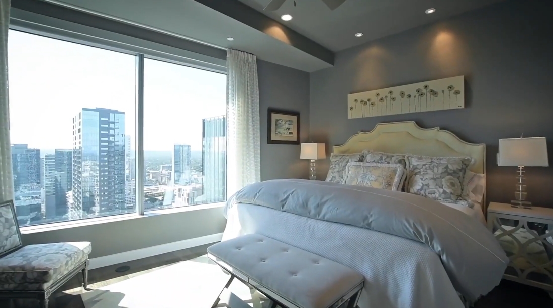 25 Photos vs. 200 Congress Ave #33DN, Austin, TX Interior Design Luxury Condo Tour