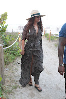 Priyanka Chopra on the beach Day 3 with friends in Miami Exclusive Pics 028.jpg Priyanka Chopra on the beach Day 3 with friends in Miami Exclusive Pics 028.jpg