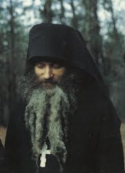 http://4.bp.blogspot.com/-d4GvWGw88Sk/T8X9Hb9HkbI/AAAAAAAACkQ/C0YlpUP1vq8/s250/serafim369510.jpg