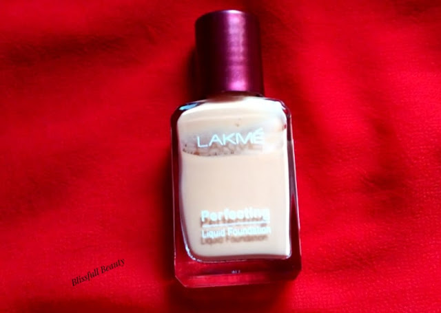 Lakme Perfecting Liquid Foundation Review(Natural Pearl)