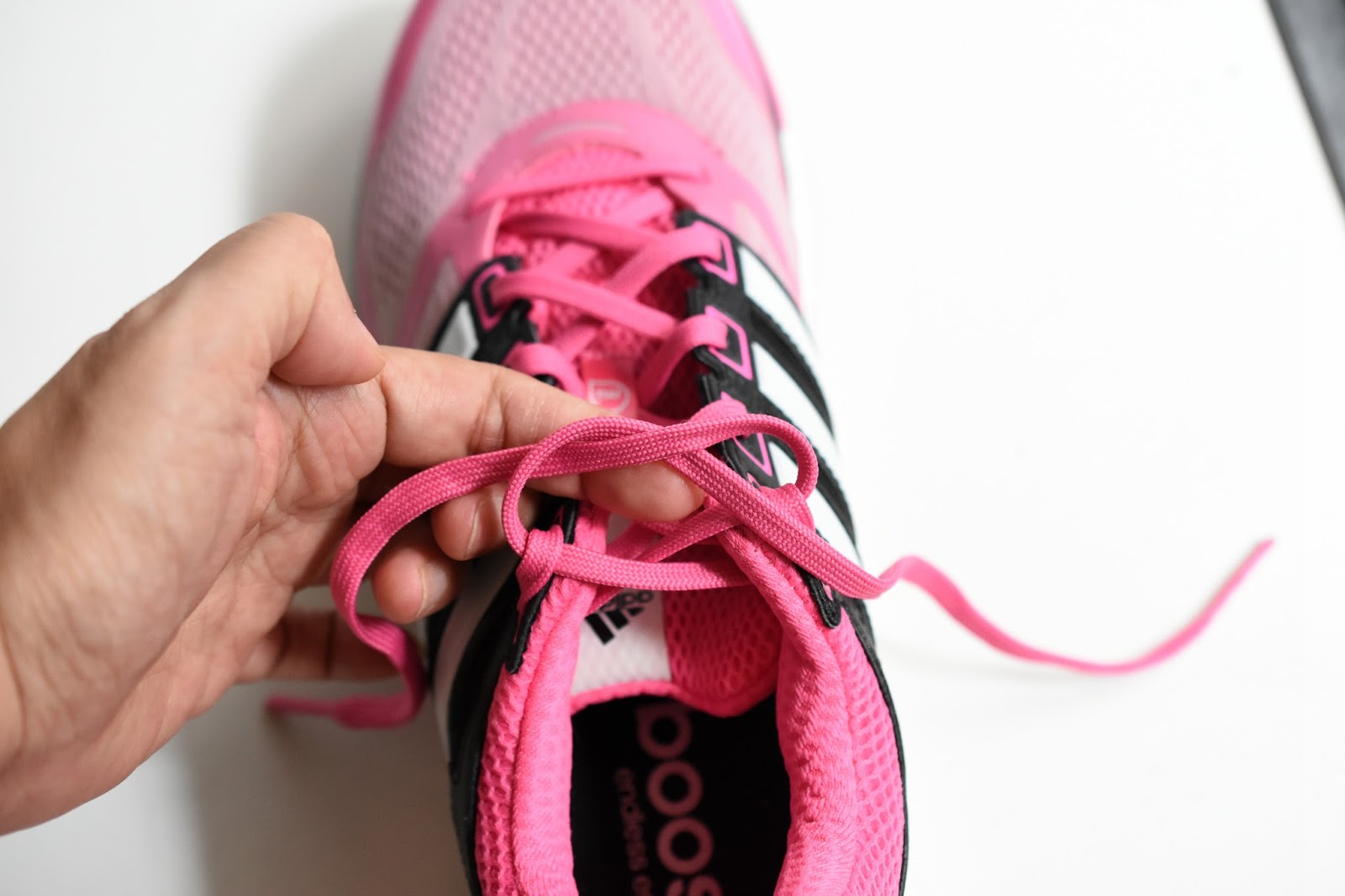 How to tie your shoelace Projects by Jane