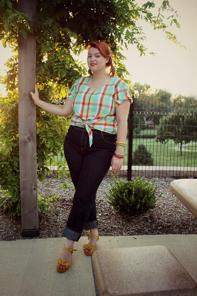 casual retro plus size featruing 1940s wrap blouse from Mrs Depew Vintage