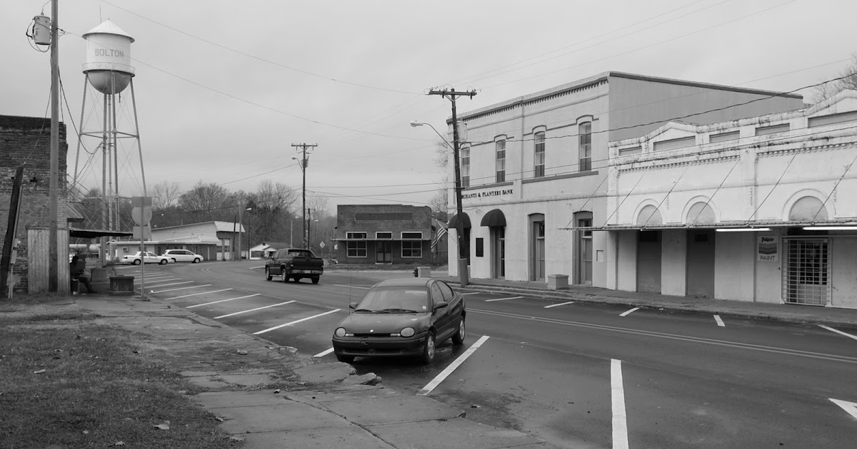 Urban Decay Small Towns in Mississippi Bolton