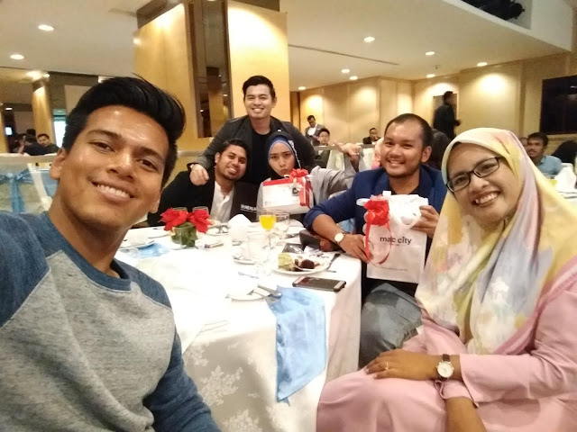 Majlis Makan Malam 2017 Bersama Blogger Anjuran Hexa & Lynk.My 3