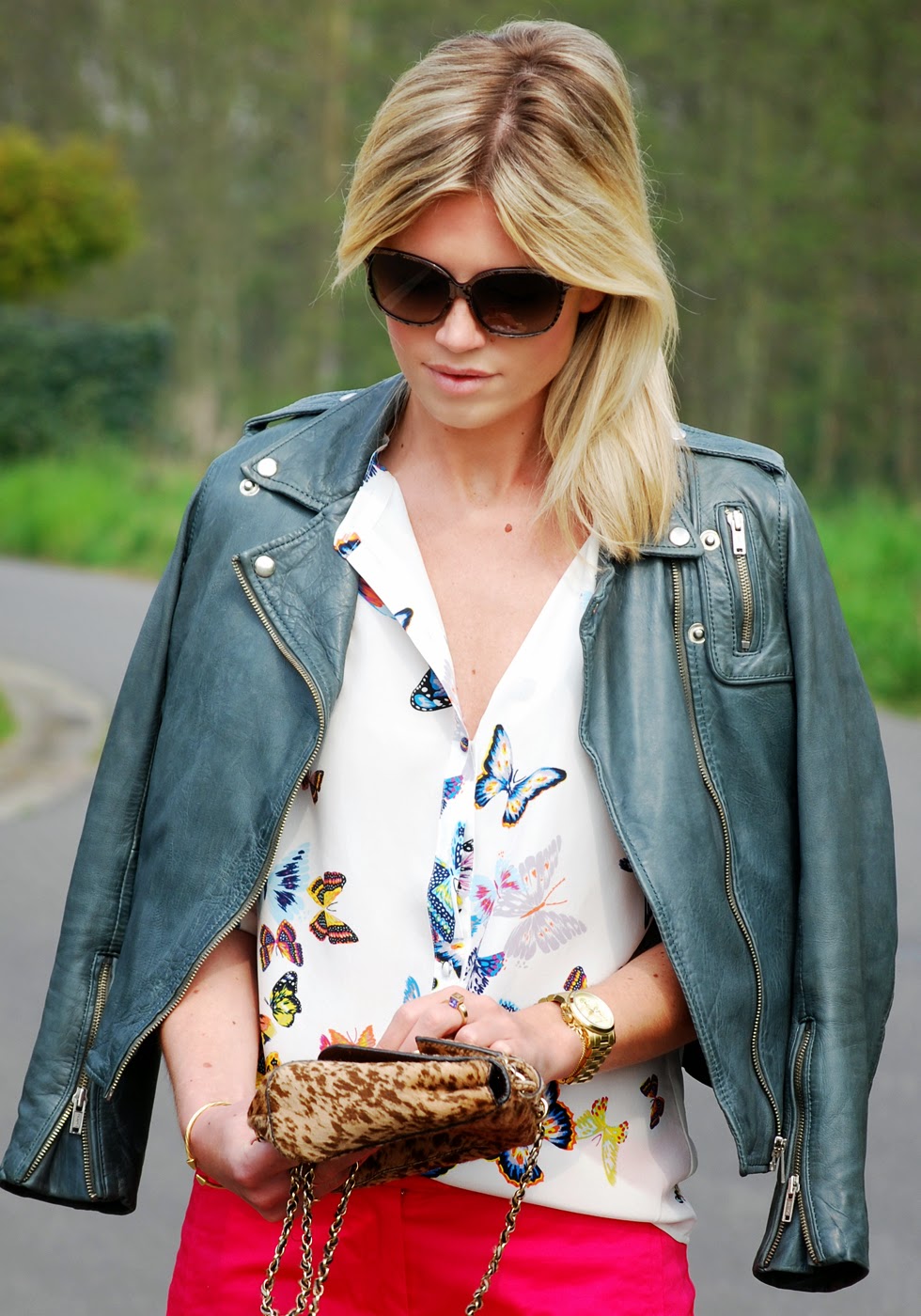 Mirror of Fashion: OUTFIT OF THE DAY // BUTTERFLY BLOUSE
