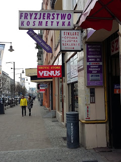Zakład fryzjerski przy ul. Świętojańskiej w Gdyni fryzjer, Świętojańska , Gdynia