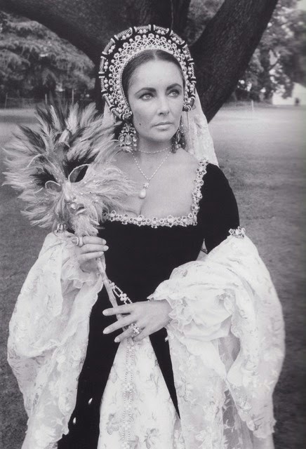 Elizabeth Taylor La Peregrina Pearl