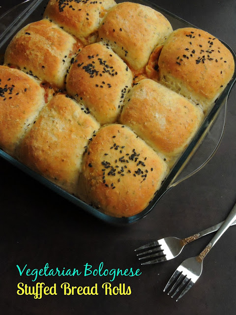 Vegetarian Bolognese Stuffed Bread rolls