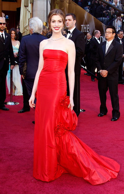 Anne Hathaway Red Dress Oscars. Anne Hathaway Red Dress at