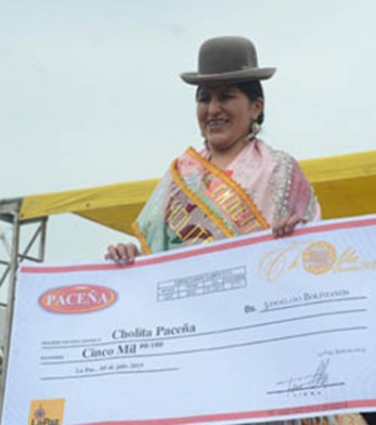 La Cholita Paceña 2015 tiene 20 años y hace sombreros - Cholitas de Bolivia