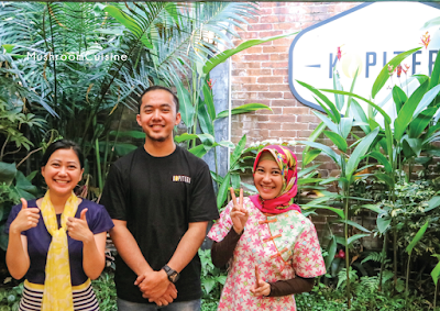 Makan dan Ngopi Bernuansa Vintage Retro di Kopitera