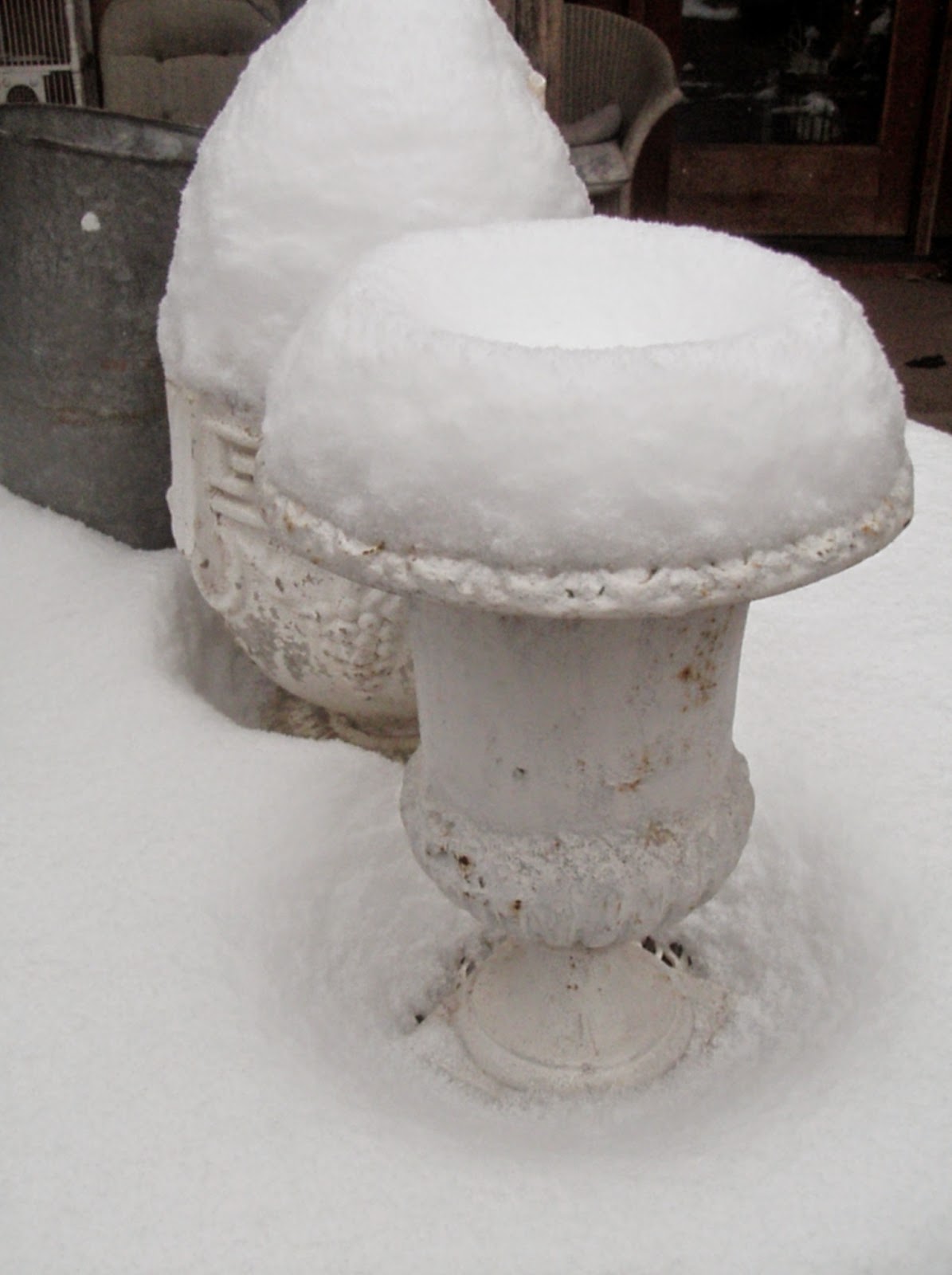Cabin & Cottage Buckets of Snow