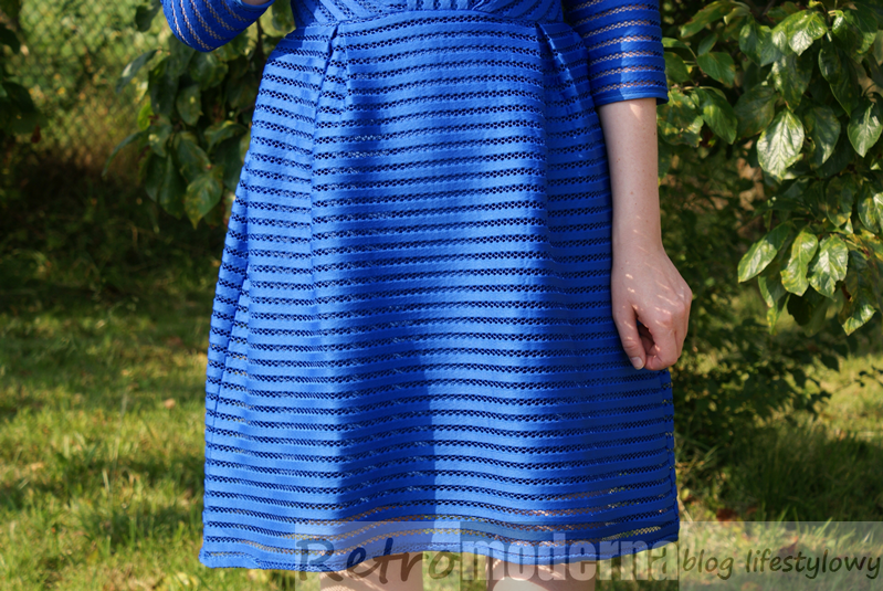  niebieska sukienka
