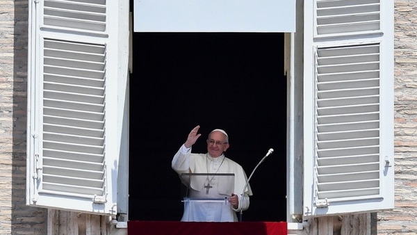 El Papa Francisco interrumpió su misa para dar un mensaje por la eliminación de Brasil El Papa Francisco interrumpió su misa para dar un mensaje por la eliminación de Brasil