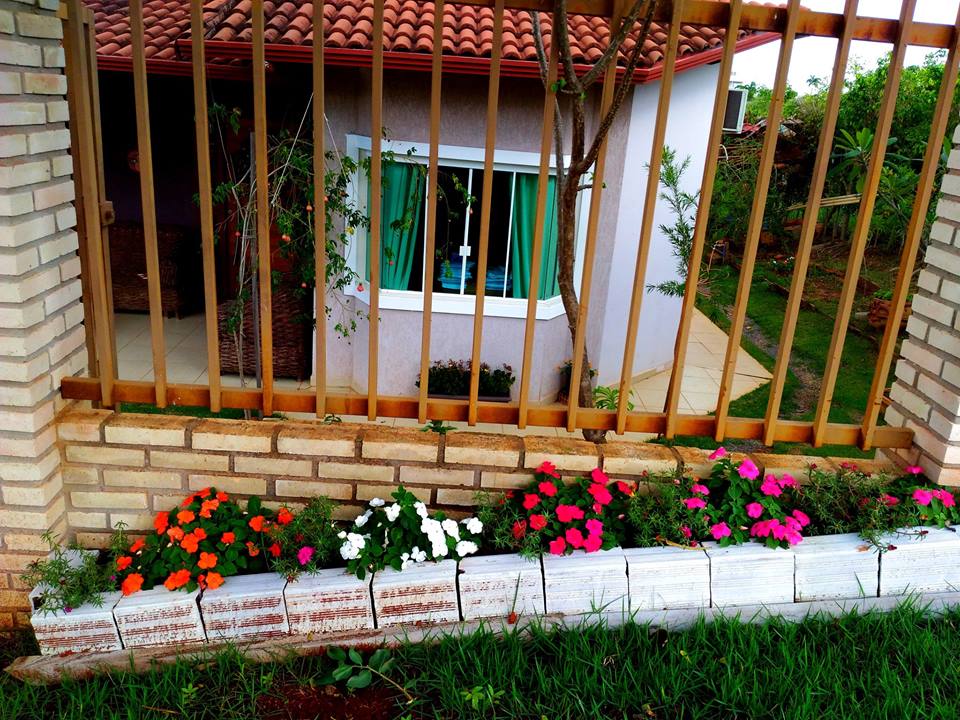 Bode com Farinha - Psicologias do Cotidiano: Mesmo com canteiros suspensos,  faça seu jardim. (Autor Ricardo de Faria Barros, Ricardim)