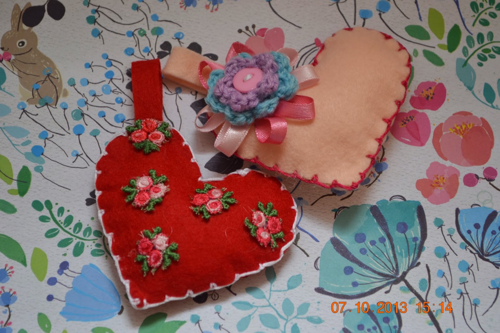 Bows and Ribbons Felt Heart Keychains