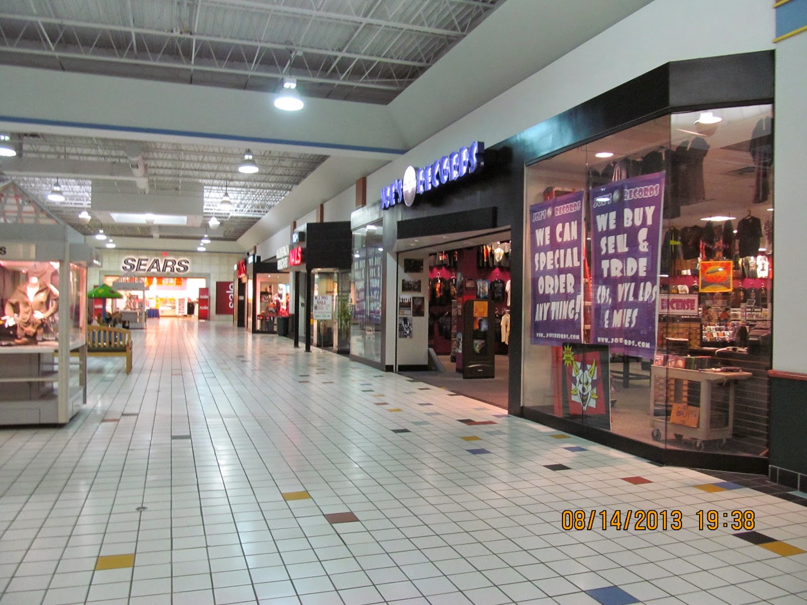 Trip to the Mall Times Square Mall (Mount Vernon, IL)