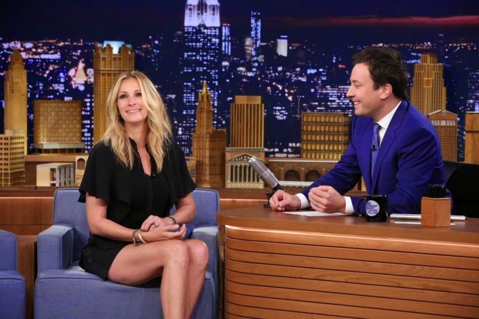 Julia Roberts playing a Game with Jimmy Fallon on the Tonight Show. 