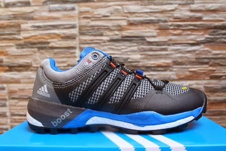 Dunia Sepatu Running