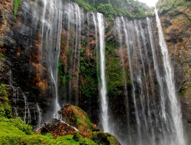 Pesona Air Terjun Coban Tumpak Sewu di malang Pesona Air Terjun Coban Tumpak Sewu di malang