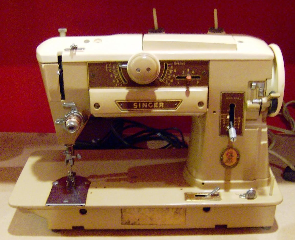 Vintage Sewing Machines: Singer 401