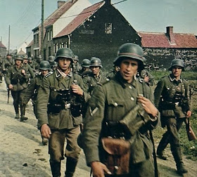 Color photos World War II worldwartwo.filminspector.com