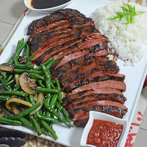 Grilled Flank Steak with Spicy Green Beans