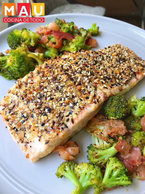 salmon con costra de ajonjoli mau cocina de todo keto dieta cetogenica receta facil