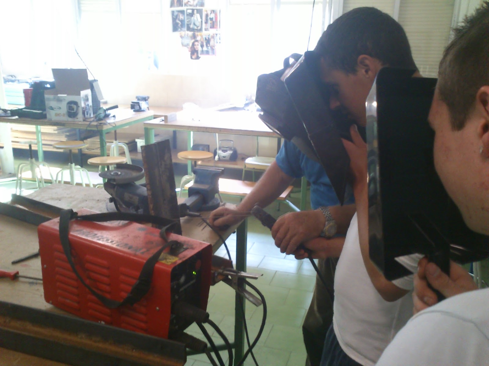 XXI Olimpiada Matemática: Taller de Soldadura de Arco