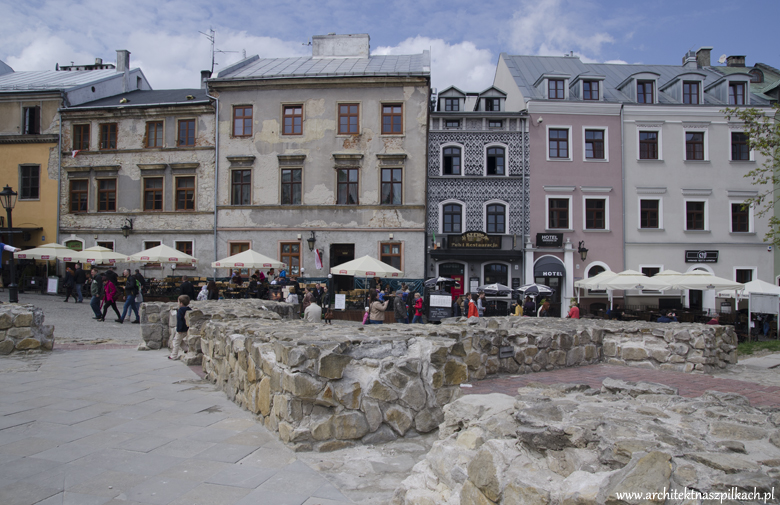 Lublin, sgrafitto, kamieniczki Architekt na szpilkach w Lublinie, stare miasto