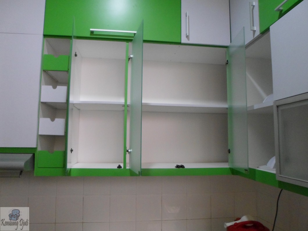 Kitchen Set Semarang - Desain Tinggi Sampai Plafon - Furniture Semarang