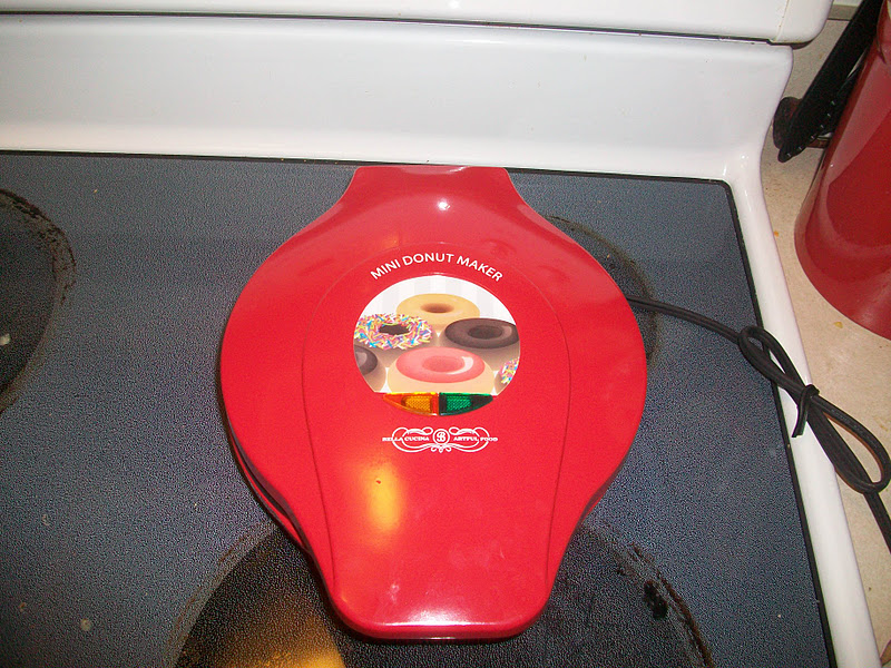 Feeding the Chaos Bella Cucina Mini Donut Maker