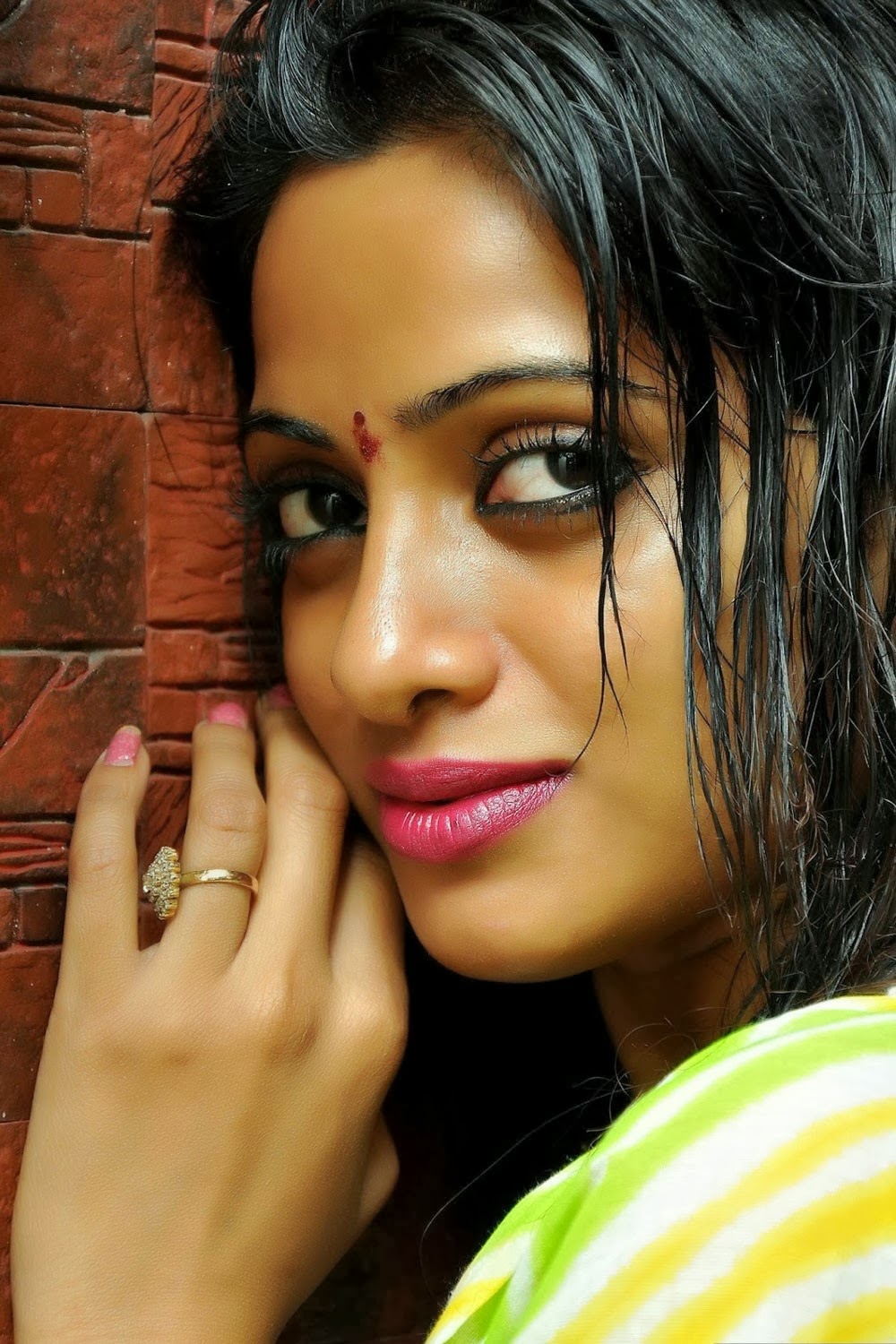 MADHUMATHI Movie Stills No water Marks | TRINADH REVIEWS