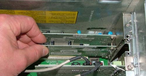 مدونة علوم الحاسوب الالكترونية تثبيت بطاقة الشبكة Installing Network Interface Adapter