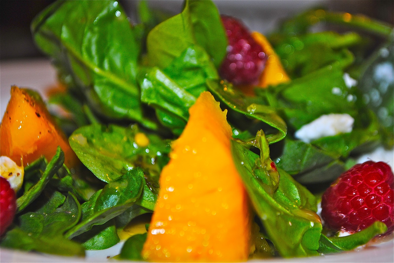 Recipe Doodle: SPINACH, MANGO AND RASPBERRY SALAD WITH GOAT CHEESE