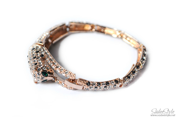 Stunning Rhinestone leopard bracelet 