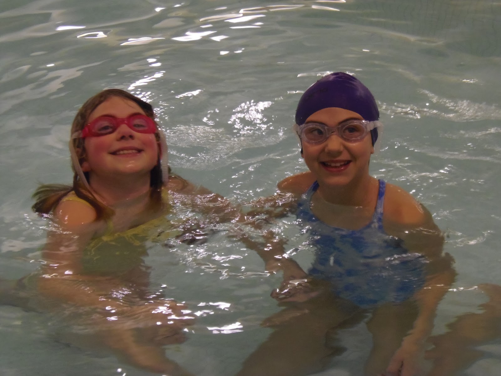 L'Ecole Française du Maine Weekly swimming lesson at the YMCA