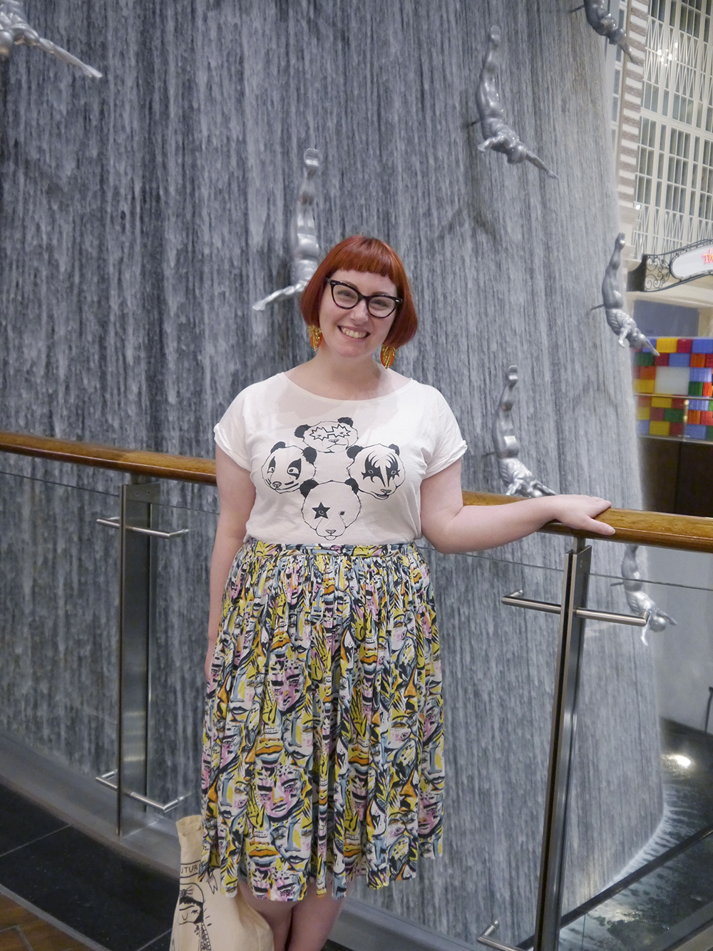 Wearing Monki in Dubai holiday outfit, what to wear in Dubai, colourful Monki skirt, Scottish blogger, Brat and Suzie tshirt, Kiss Panda tshirt