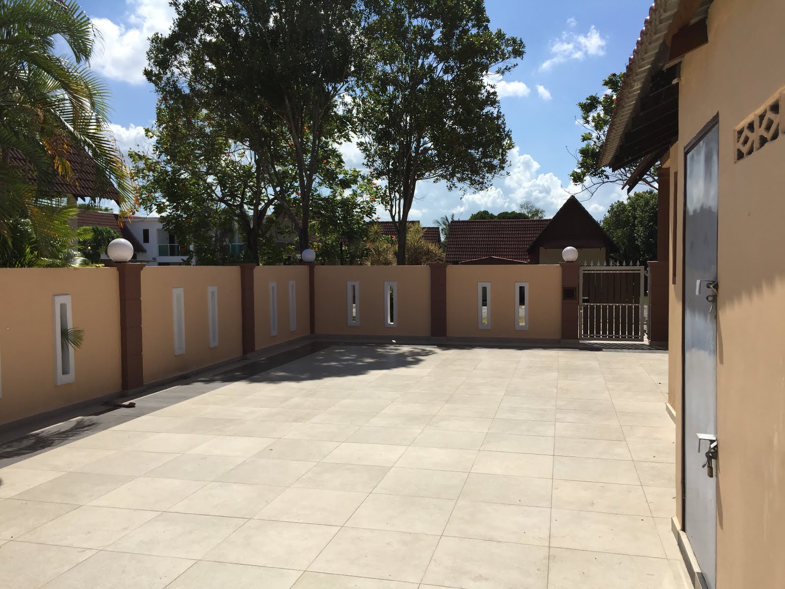 Afamosa Bungalow for Rental