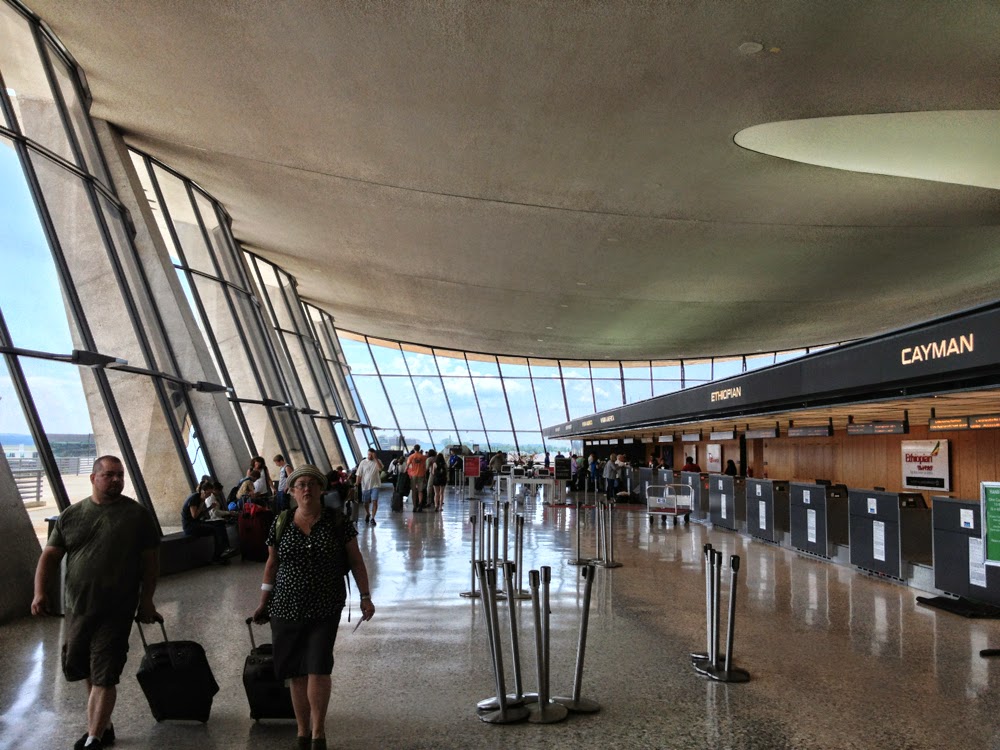 Terminal del Aeropuerto de WashingtonDulles Eero Saarinen Estructura