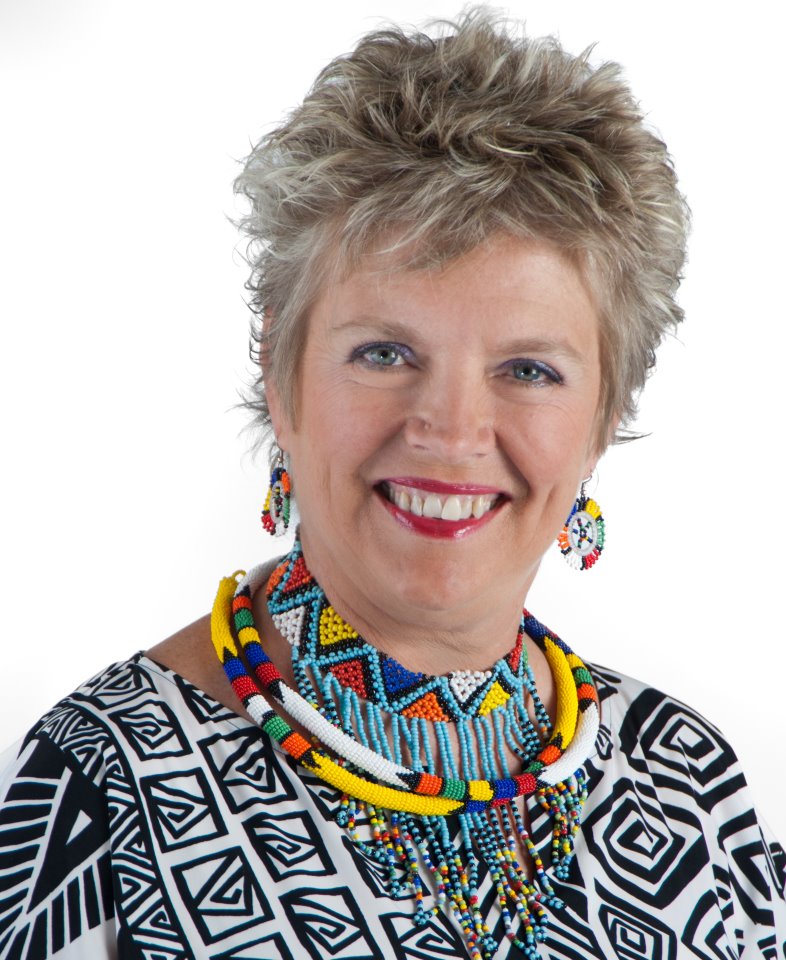 Mina's Bookshelf INTERVIEW WITH KAREN BALDWIN, AUTHOR OF RUBY'S WORLD MY JOURNEY WITH THE ZULU