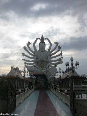 Wat Plai Laem