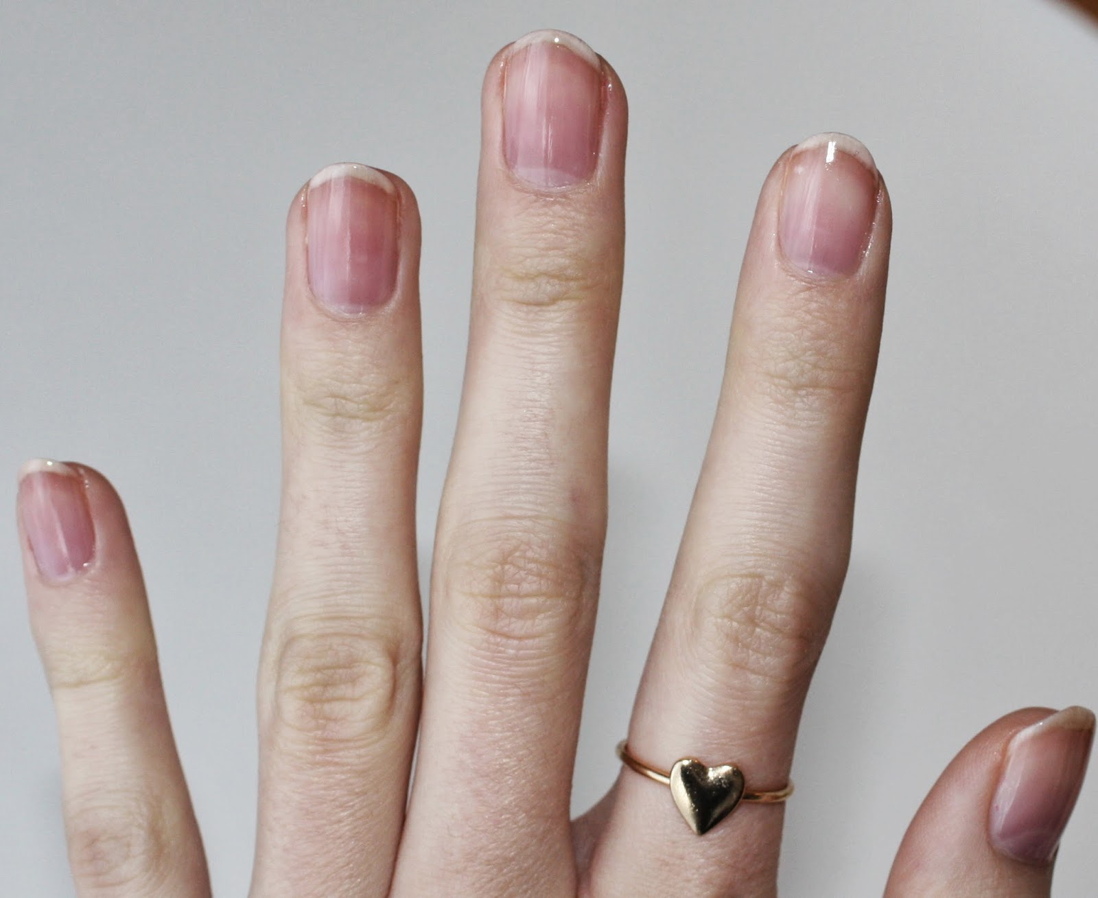 Dior Nail Glow Swatch in Indoor Light Dior Nail Glow Swatch in Indoor Light