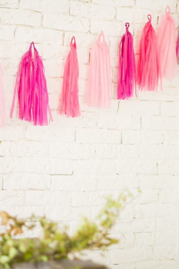 Guirnalda borlas papel de seda diy