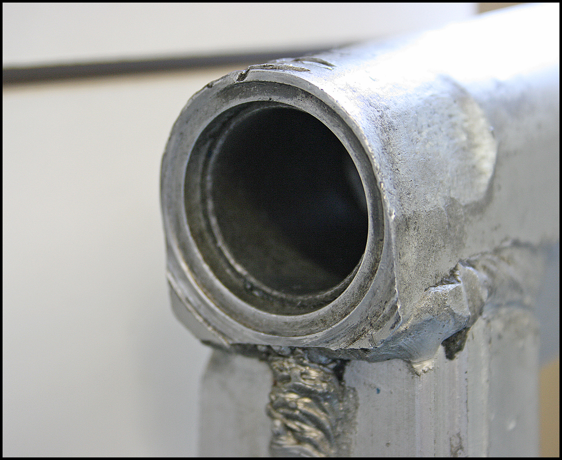 Marko's '73 Suzuki GT250 Part 4 Removal of broken