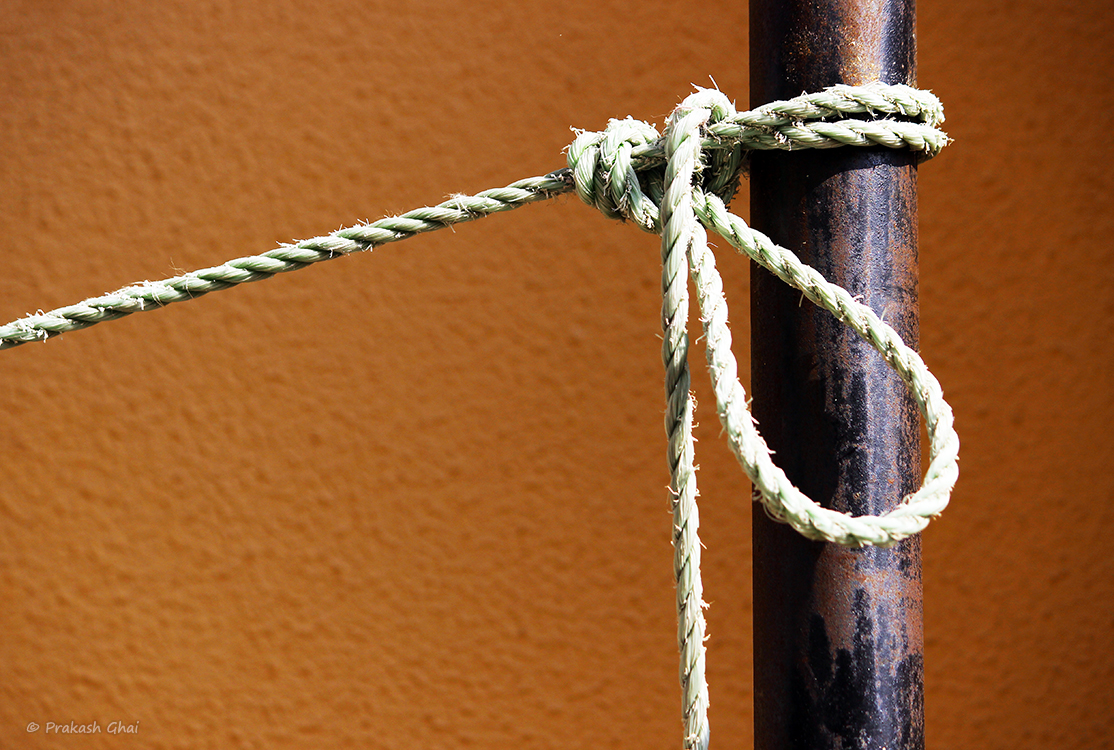 Minimalist Photography by Prakash Ghai Knot in a Relationship