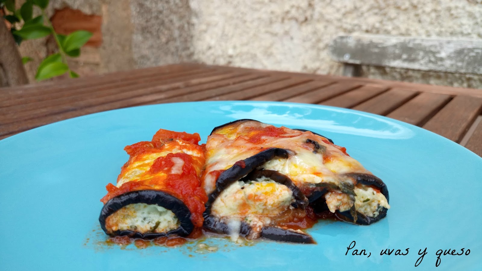 Berenjenas a la italiana (tradicional o Thermomix) Pan, uvas y queso