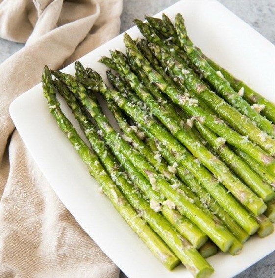 OVEN ROASTED ASPARAGUS WITH GARLIC, PARMESAN, & LEMON Vegetarian 