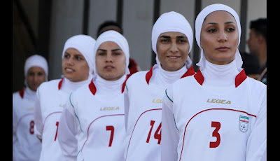 uniforme de futbol de las mujeres de iran musulmanas